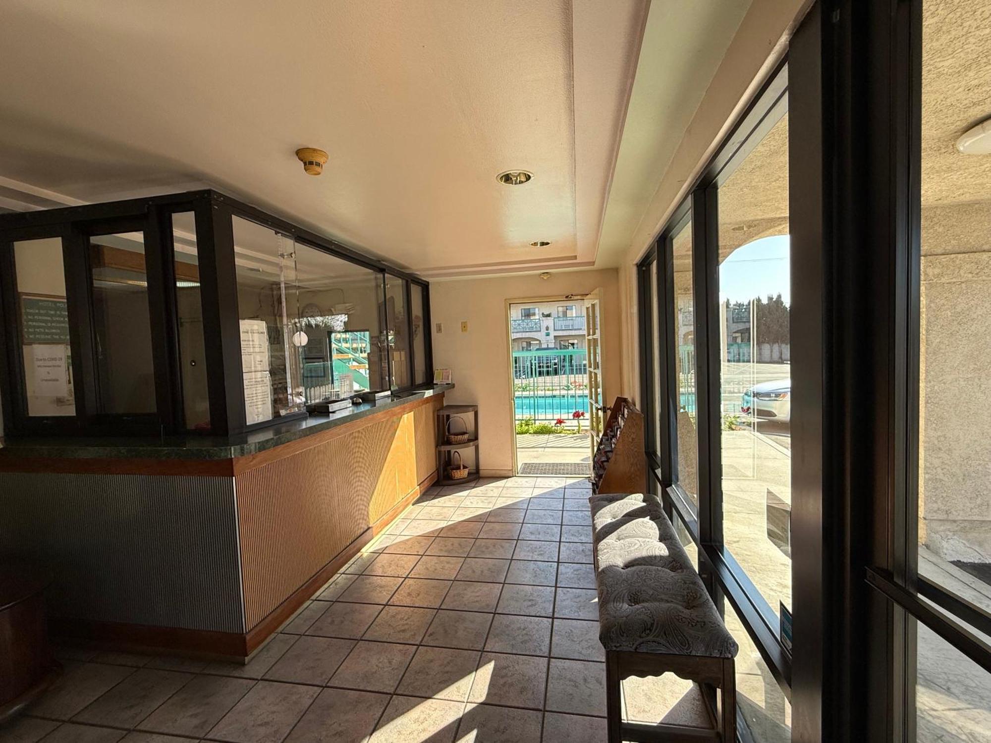 Fiesta Inn Los Angeles - Bell Gardens Bagian luar foto